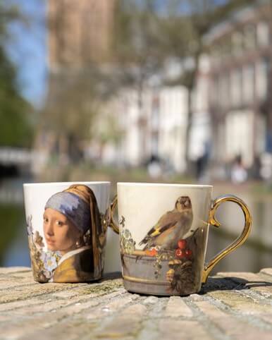 M327